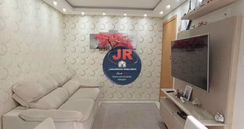 Apartamento em condomínio clube, 02 quartos e com planejados