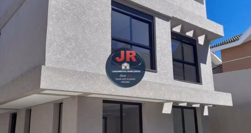Tríplex em condomínio em Santa Felicidade, 3 quartos sendo uma suíte