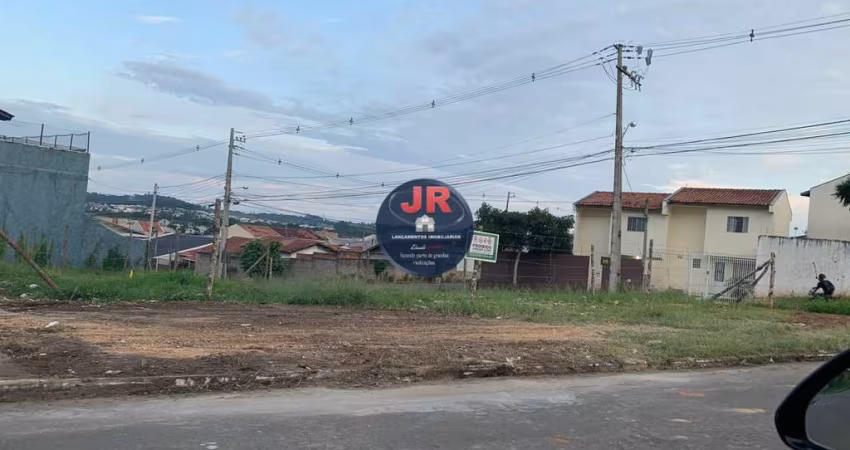 Terreno de meio a venda em Pinhais