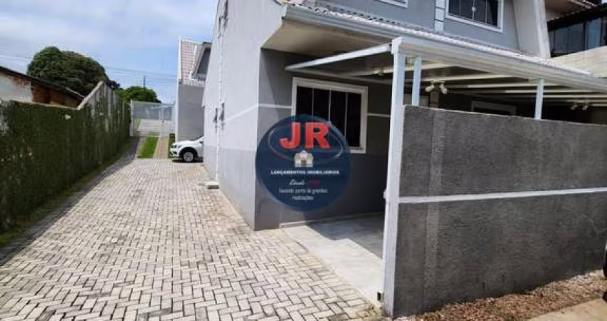 Sobrado em condomínio no Sitio Cercado, 03 quartos e duas vagas!