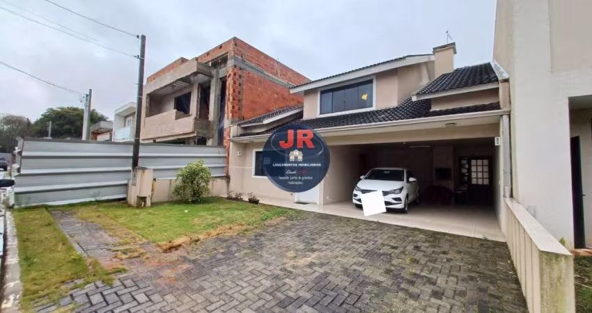 Linda casa térrea em condomínio fechado no bairro Umbará