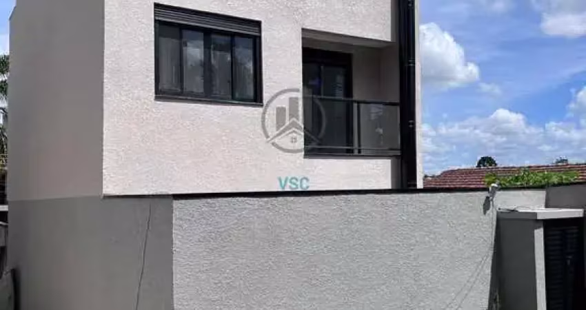 Sobrados frente para rua à venda no bairro tingui em curitiba
