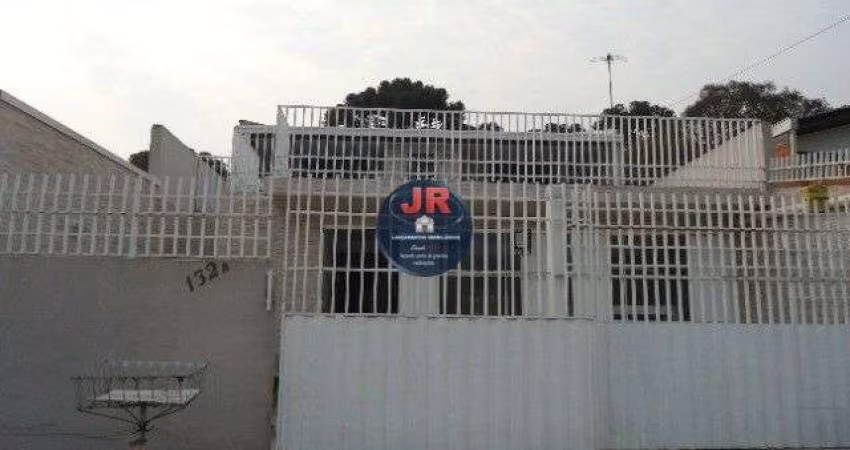 Sobrado  com terraço, 4 quartos à venda no Uberaba.
