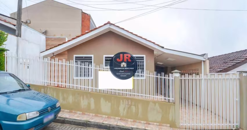 Casa térrea em condomínio, 2 quartos sendo uma suíte