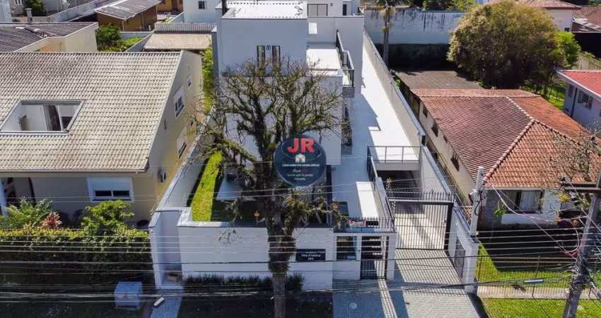 Sobrado triplex com 3 vagas no subsolo lado a lado 3 quartos sendo 1 suíte e terraço com banheiro a venda no guabirotuba