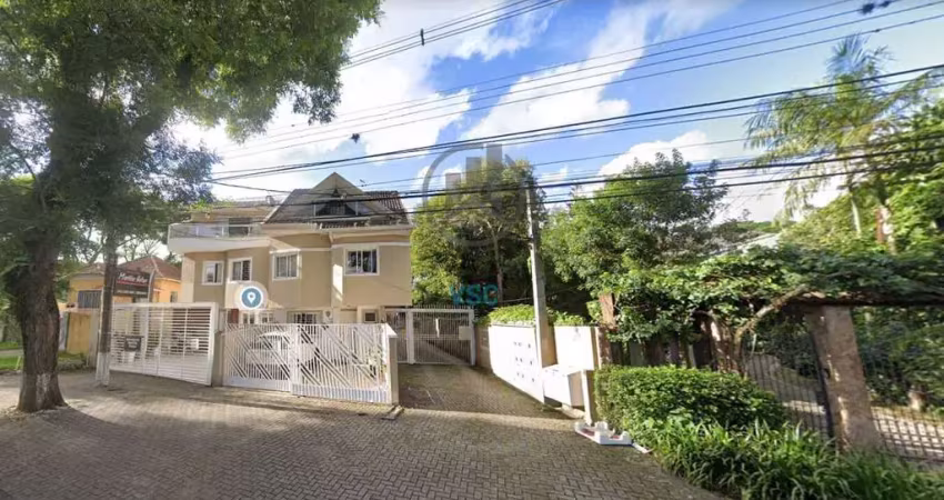 Sobrado alto padrão, muito bem localizado no portão, 3 quartos sendo 1 suíte.