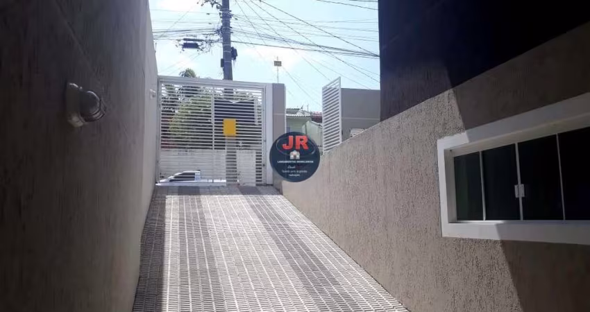 sobrado quadriplex a 2 minutos do shopping jockey Plazza 3 vagas no subsolo