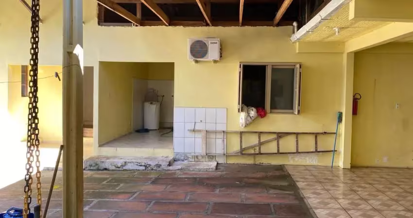 Casa com 7 quartos à venda na Platão, 49, Duque de Caxias, São Leopoldo