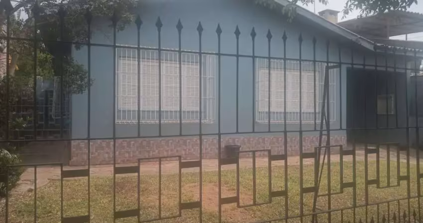 Casa com 3 quartos à venda na Joana DArc, 203, Parque Tamandaré, Esteio