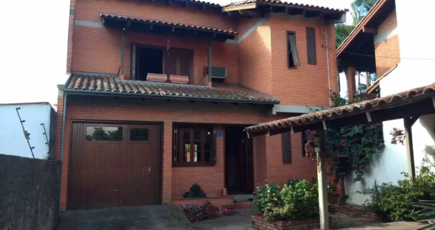 Casa com 3 quartos à venda na Rua Padre Felipe, 396, Centro, Esteio