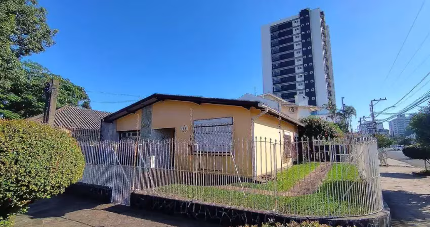 Casa com 4 quartos para alugar no Centro, Esteio 