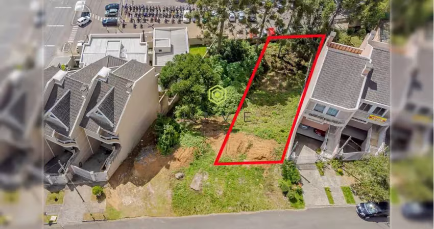 Terreno à venda na Rua Elias Carazzai, 108, Vista Alegre, Curitiba