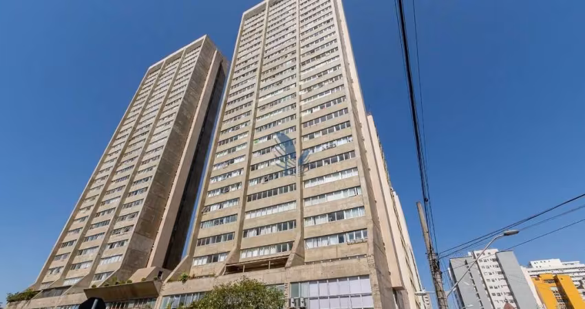 Apartamento com 2 quartos para alugar na Travessa Nestor de Castro, 263, Centro, Curitiba
