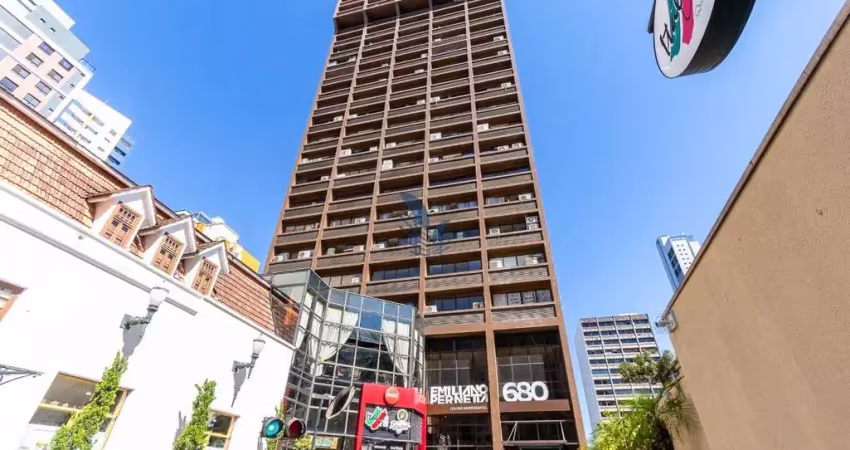 Sala comercial para alugar na Rua Emiliano Perneta, 680, Centro, Curitiba