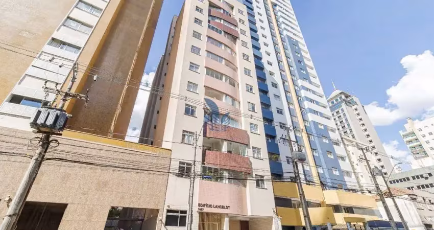 Apartamento com 1 quarto para alugar na Rua Brigadeiro Franco, 1897, Centro, Curitiba
