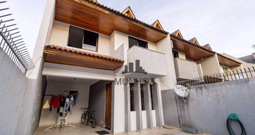 Sobrado com 3 dormitórios à venda, 135 m² por R$ 710.000,00 - Jardim das Américas - Curitiba/PR