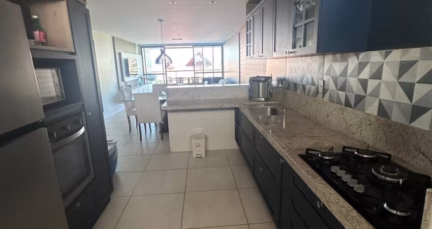 Apartamento com 133m2,3 suítes em Camboinha
