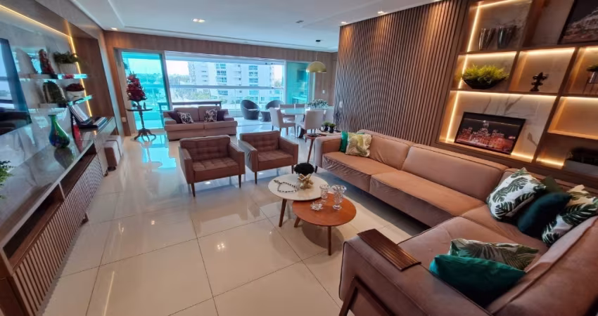 Apartamento com 4 Suítes no Altiplano