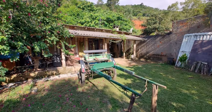 CHACÁRA PROXIMO AO CALEDONIA CAMBORÚ