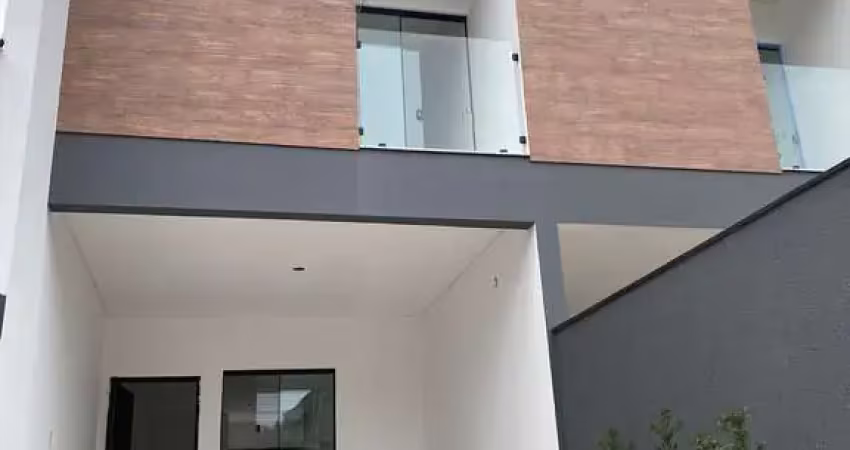 Casa com 3 quartos à venda no Iririú, Joinville 