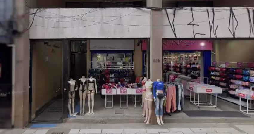 Duas salas comerciais lado a lado a venda no centro histórico