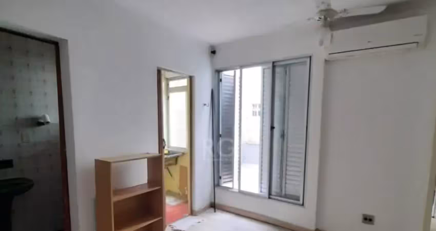 Grande oportunidade !!! apartamento com pátio semi mobiliado na azenha prox a redenção barbada !!!