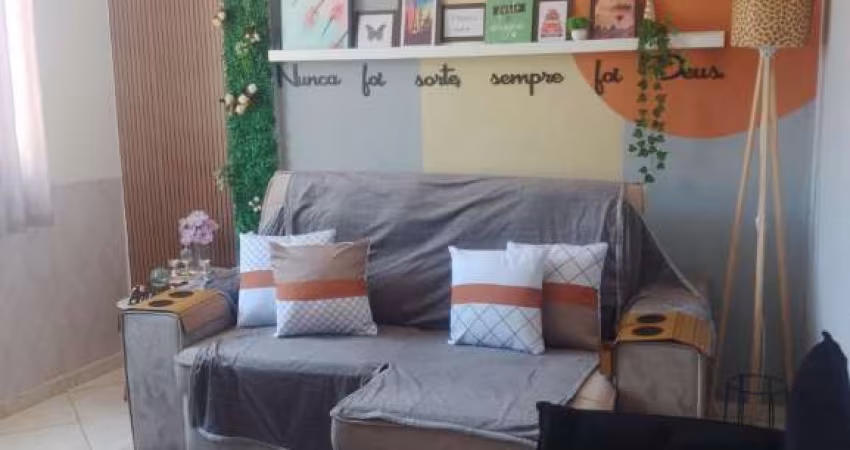 CASA 2/4 COM GARAGEM EM BROTAS