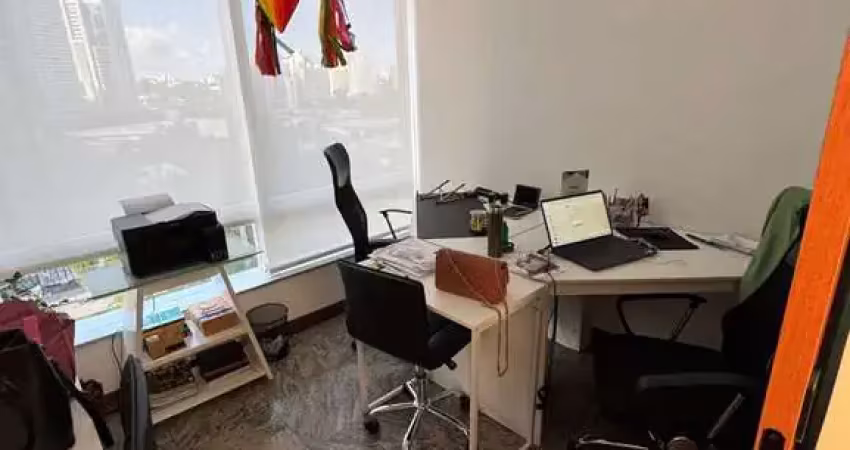 Sala comercial com 1 sala à venda na Avenida Tancredo Neves, 1632, Caminho das Árvores, Salvador