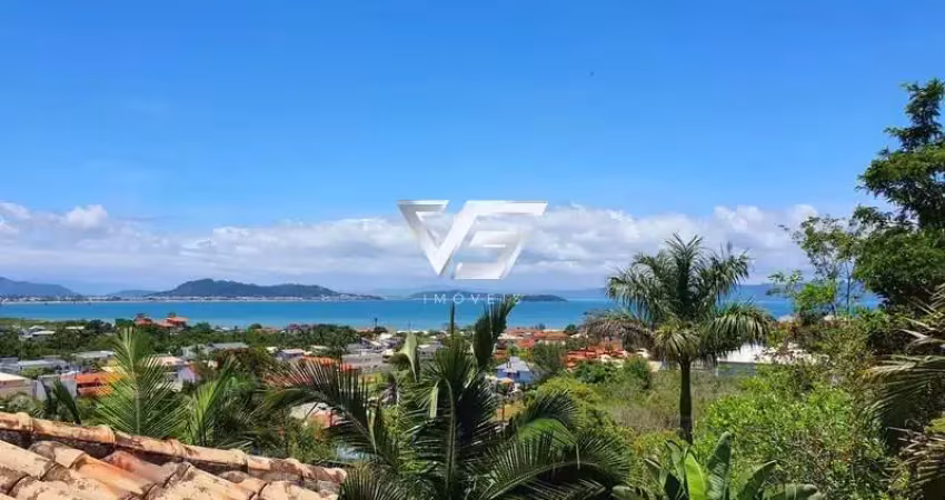 Casa com 2 quartos à venda no Ponta das Canas, Florianópolis 