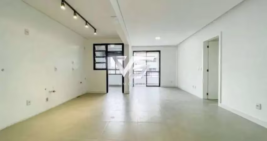 Apartamento revitalizado em frente  parque da luz e ponte hercílio luz