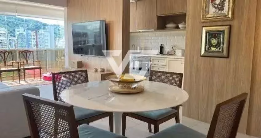 Apartamento alto padrão no centro de florianópolis com 2 suítes