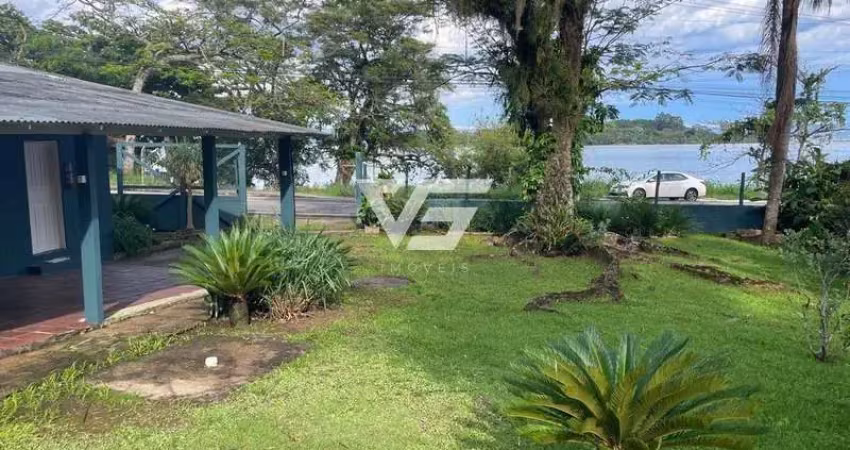 Casa  90 m² com  10.400m² de terreno - frente mar - escr. pública -