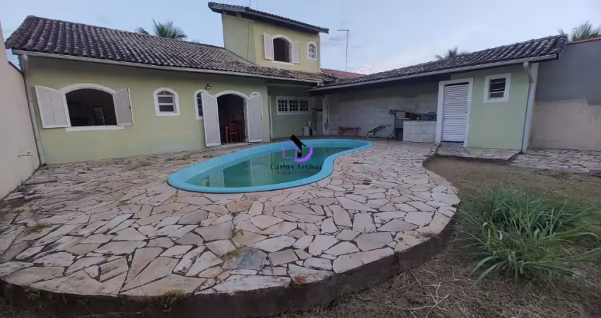 Casa com 360 metros de terreno a 250 metros da ️ praia itanhaém-sp