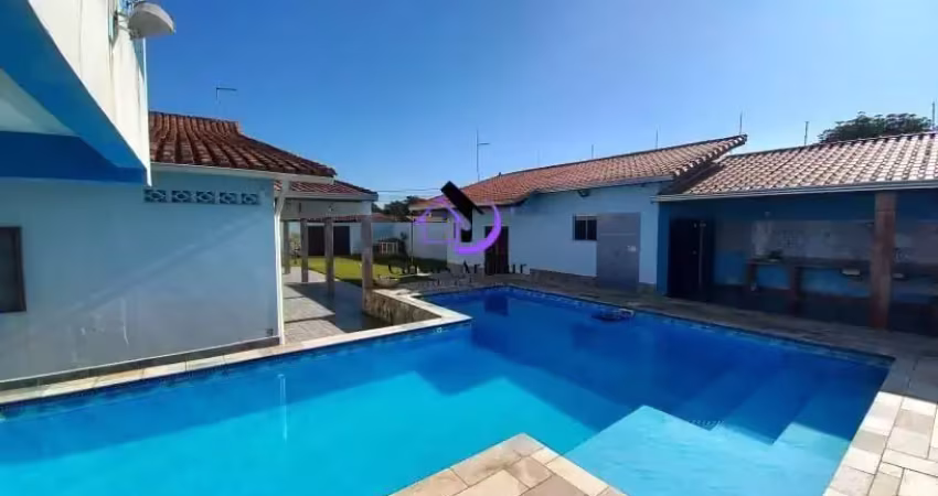Casa com piscina lado praia em itanahem com 596 metros de terreno