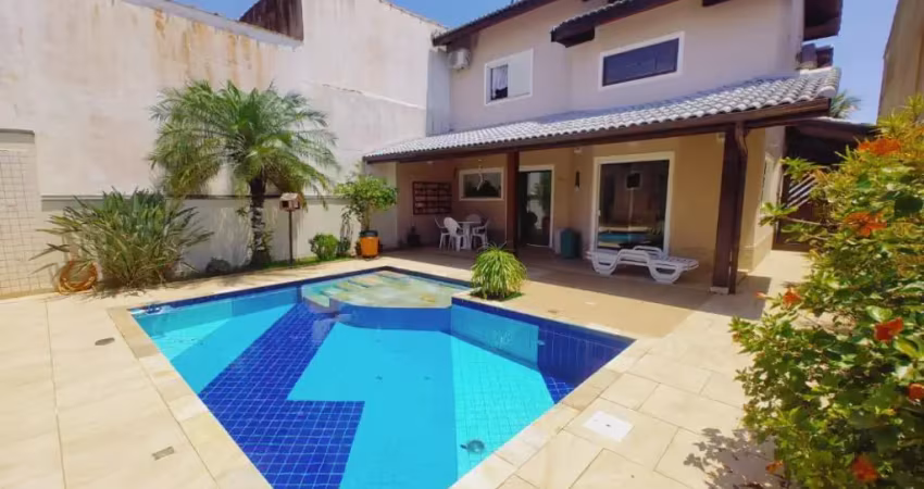 Sobrado luxuoso no jardim suarão, itanhaém – 3 dormitórios, piscina e área gourmet!!