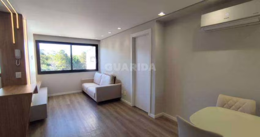 Apartamento mobiliado com 1 dormitório e 1 vaga no bairro Petrópolis!