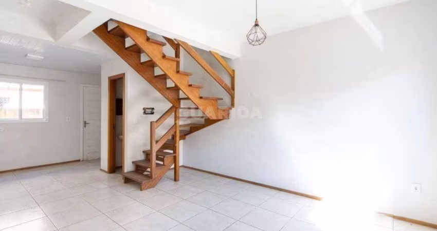 Casa em Condominio com 2 dormitórios para aluguel no bairro Hípica