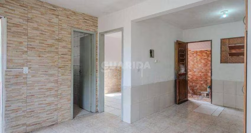Casa em condomínio com 1 dormitório para alugar no bairro Tristeza