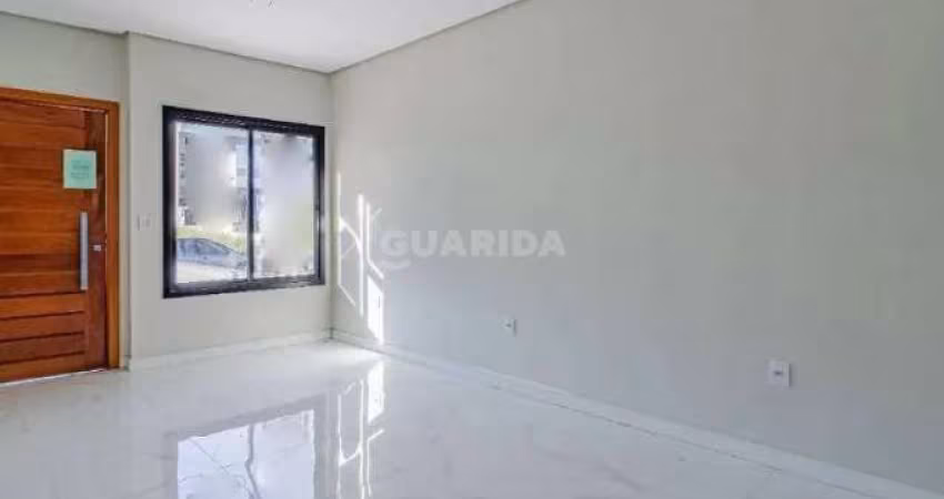 Casa Residencial com 2 dormitórios suítes para alugar no bairro Hípica