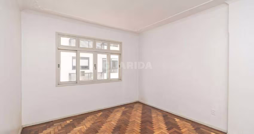 Apartamento com 2 dormitórios no bairro Santana