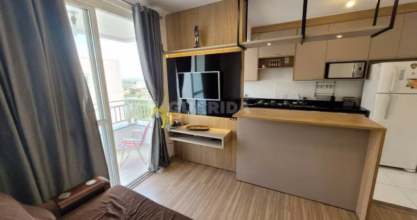 Apartamento totalmente mobiliado com 2 dormitórios, sendo 1 suíte, e 1 vaga de garagem no bairro Humaitá