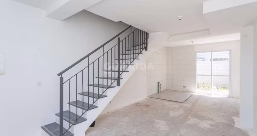 Casa em Condomínio com 2 dormitórios e 1 vaga de garagem no bairro Vila Nova