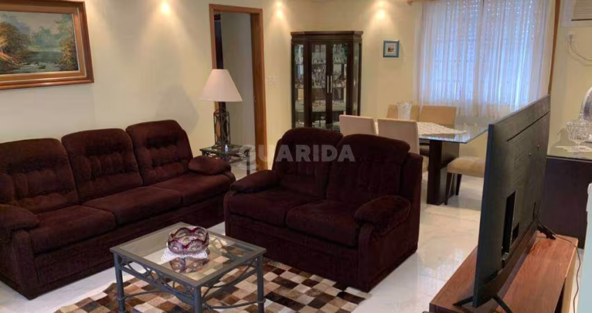 Apartamento mobiliado com 3 dormitórios, sendo 1 suíte, no bairro Petrópolis