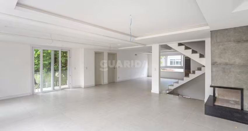 Casa em Condomínio com 4 suítes e 2 vagas de garagem no bairro Tristeza