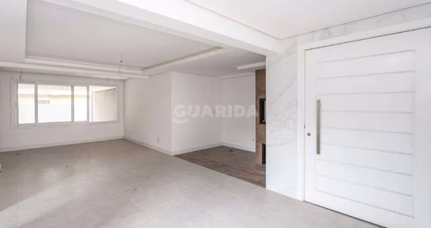 Casa em Condomínio com 4 suítes e 2 vagas de garagem no bairro Tristeza