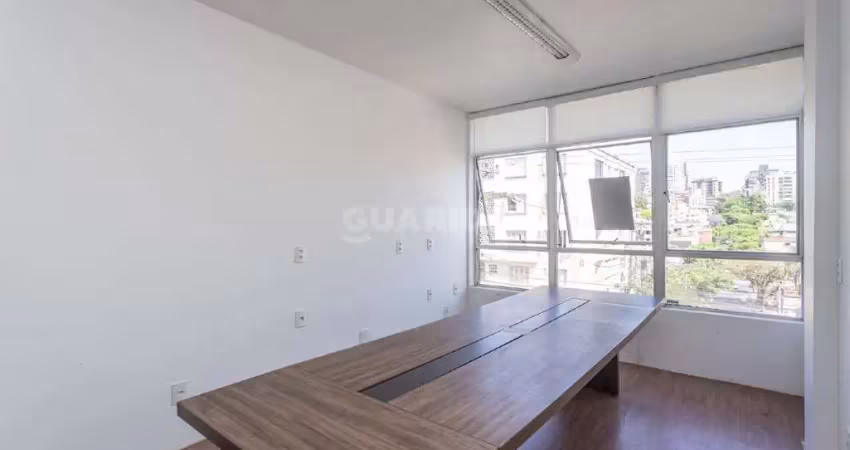 Sala comercial para alugar na Avenida Plínio Brasil Milano, Passo da Areia, Porto Alegre