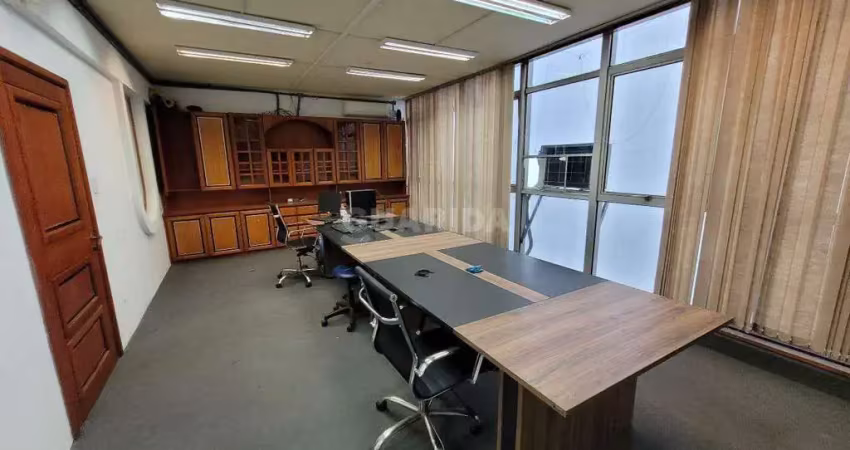 Conjunto comercial mobiliado no bairro centro histórico