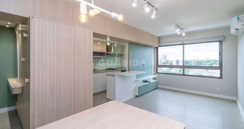 Apartamento semi mobiliado com 3 dormitórios, sendo 1 suíte, e 2 vagas de garagem no bairro Jardim Europa!