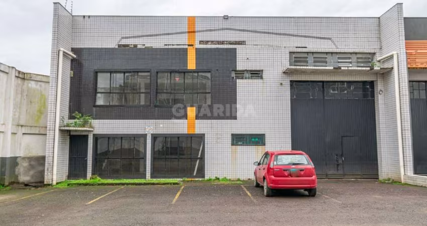 Pavilhão em condomínio fechado no Bairro Sarandi.