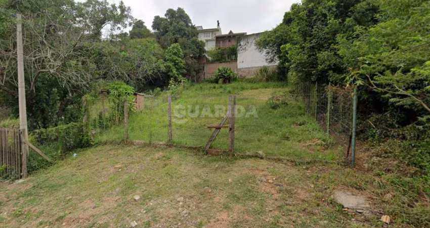 Terreno com 737m² no bairro Jardim Itu-Sabará